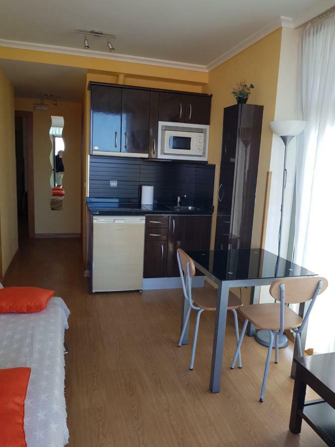 Apartamentos Maradentro ソト・デ・ラ・マリーナ エクステリア 写真