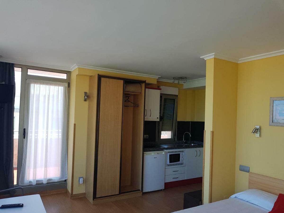 Apartamentos Maradentro ソト・デ・ラ・マリーナ エクステリア 写真